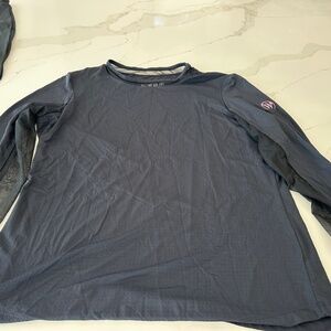 Ladies sportswear  long sleeve black top size Large